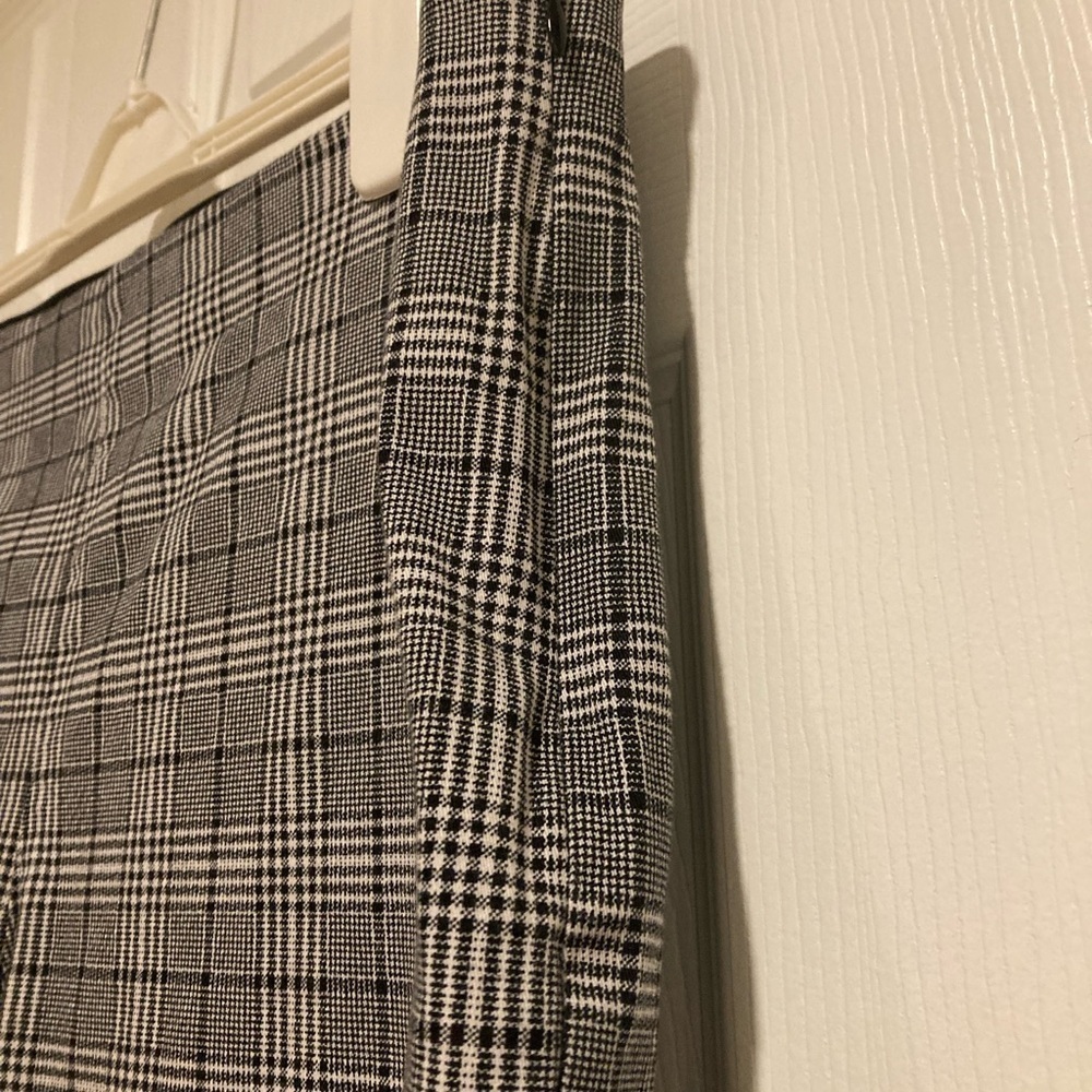 Old Navy Women’s Slacks Pants Black Plaid Sz. 14 - Picture 5 of 7